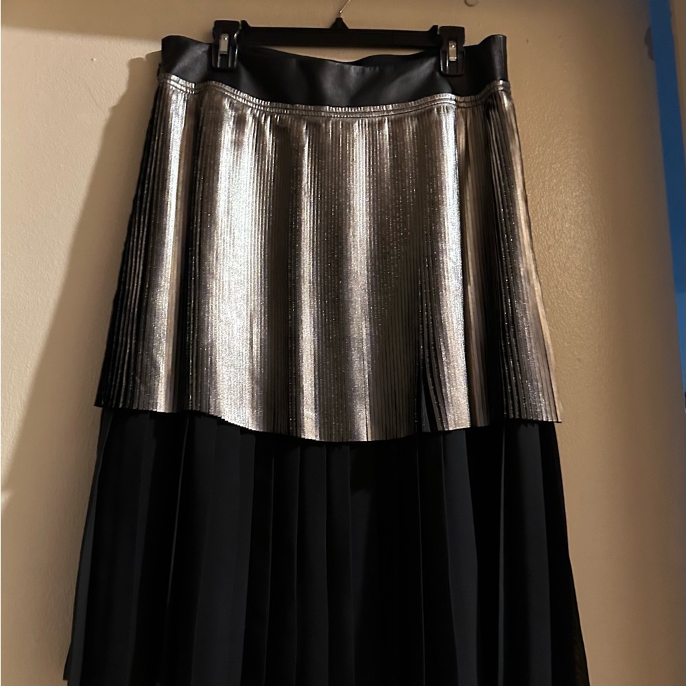 Club Monaco Rare Silver and Black Asymmetrical Skirt